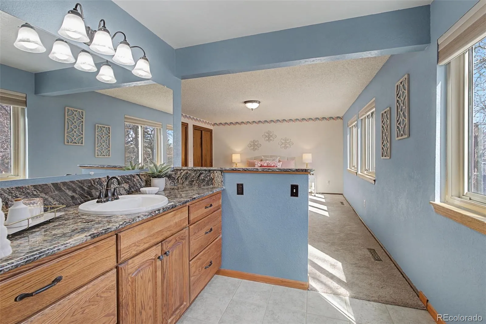 04112026170546 1600 22