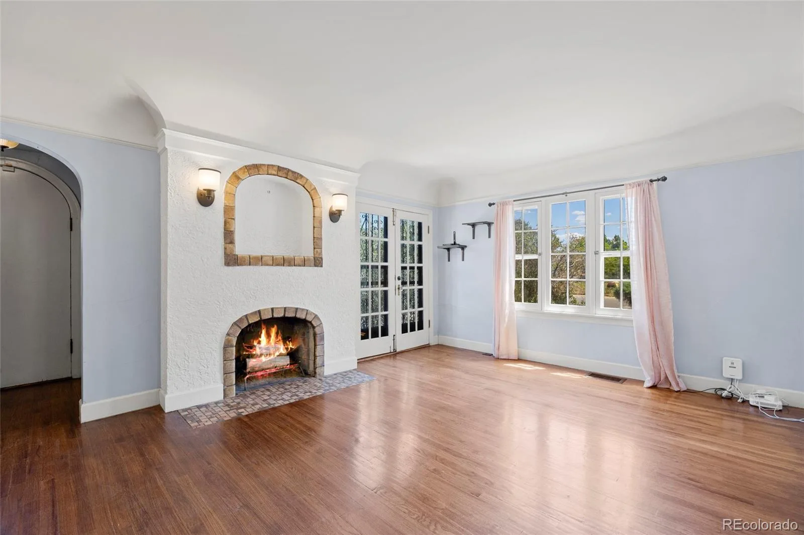 695 S Dale Court Denver CO 80219 | MLS #REC1893876 07222026213337 1600 2