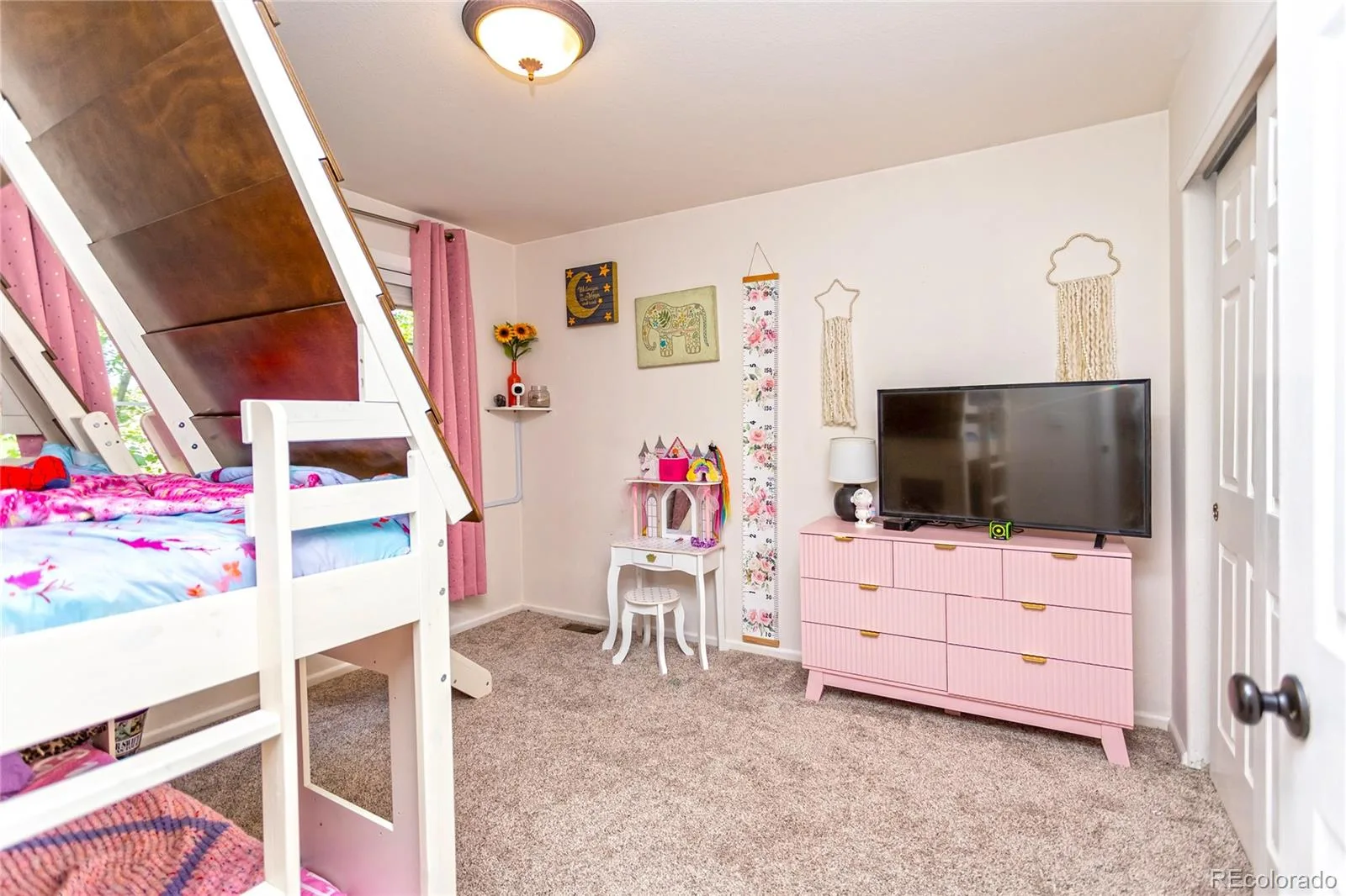 380 Dunhill Street Castle Rock CO 80104 | MLS #REC1897959 07292026142628 1600 32
