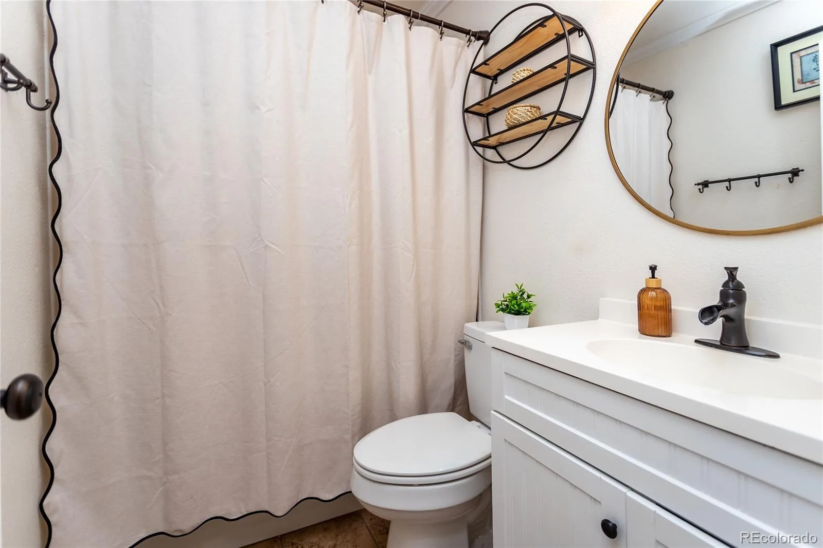 380 Dunhill Street Castle Rock CO 80104 | MLS #REC1897959 07292026142628 1600 34