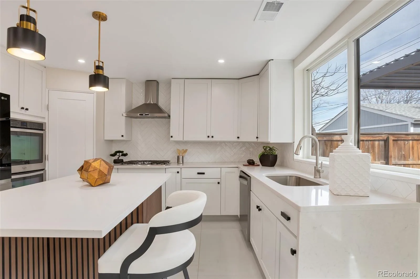 1130 S Harrison Street Denver CO 80210 MLS #REC1898545 06242026024934 1600 15