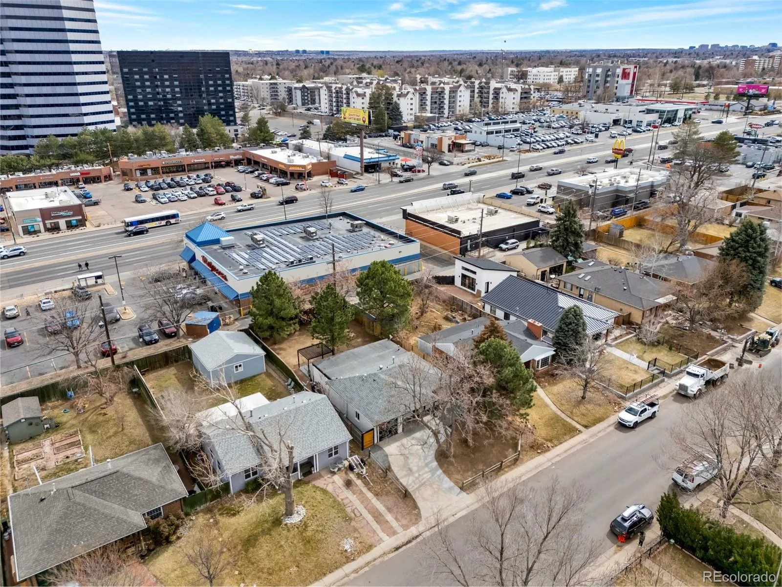 1130 S Harrison Street Denver CO 80210 MLS #REC1898545 06242026024934 1600 38