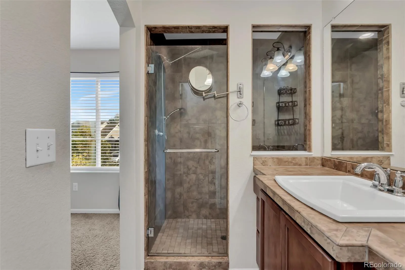 5545 E Liverpool Denver CO 80249 | MLS #REC1901224 09282026024355 1600 12