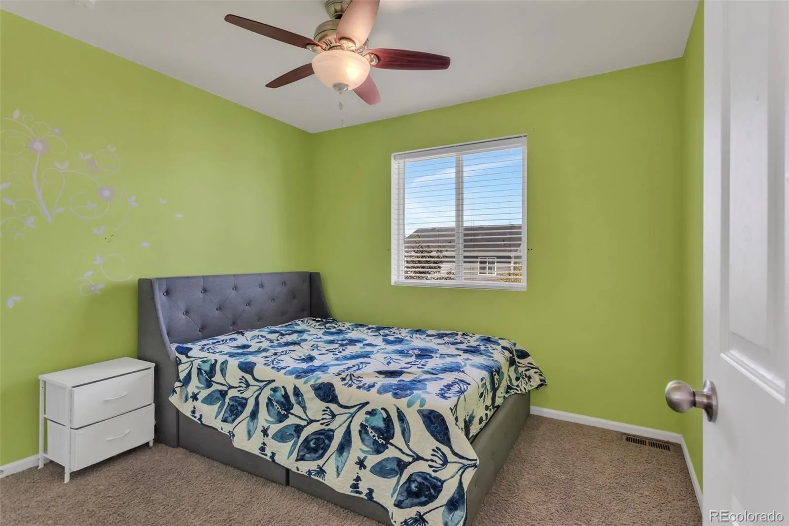 5545 E Liverpool Denver CO 80249 | MLS #REC1901224 09282026024355 1600 15