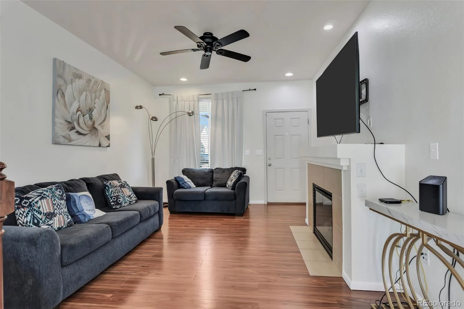 5545 E Liverpool Denver CO 80249 | MLS #REC1901224 09282026024355 1600 3