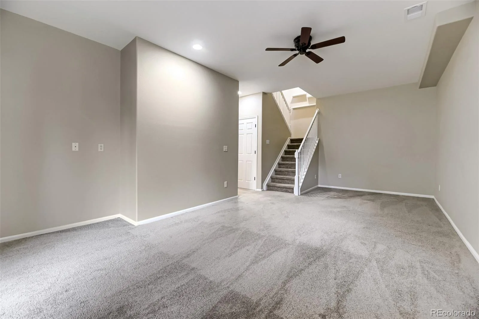 8703 Wentworth Court Lone Tree CO 80124 | MLS #REC1902378 08192026181631 1600 19