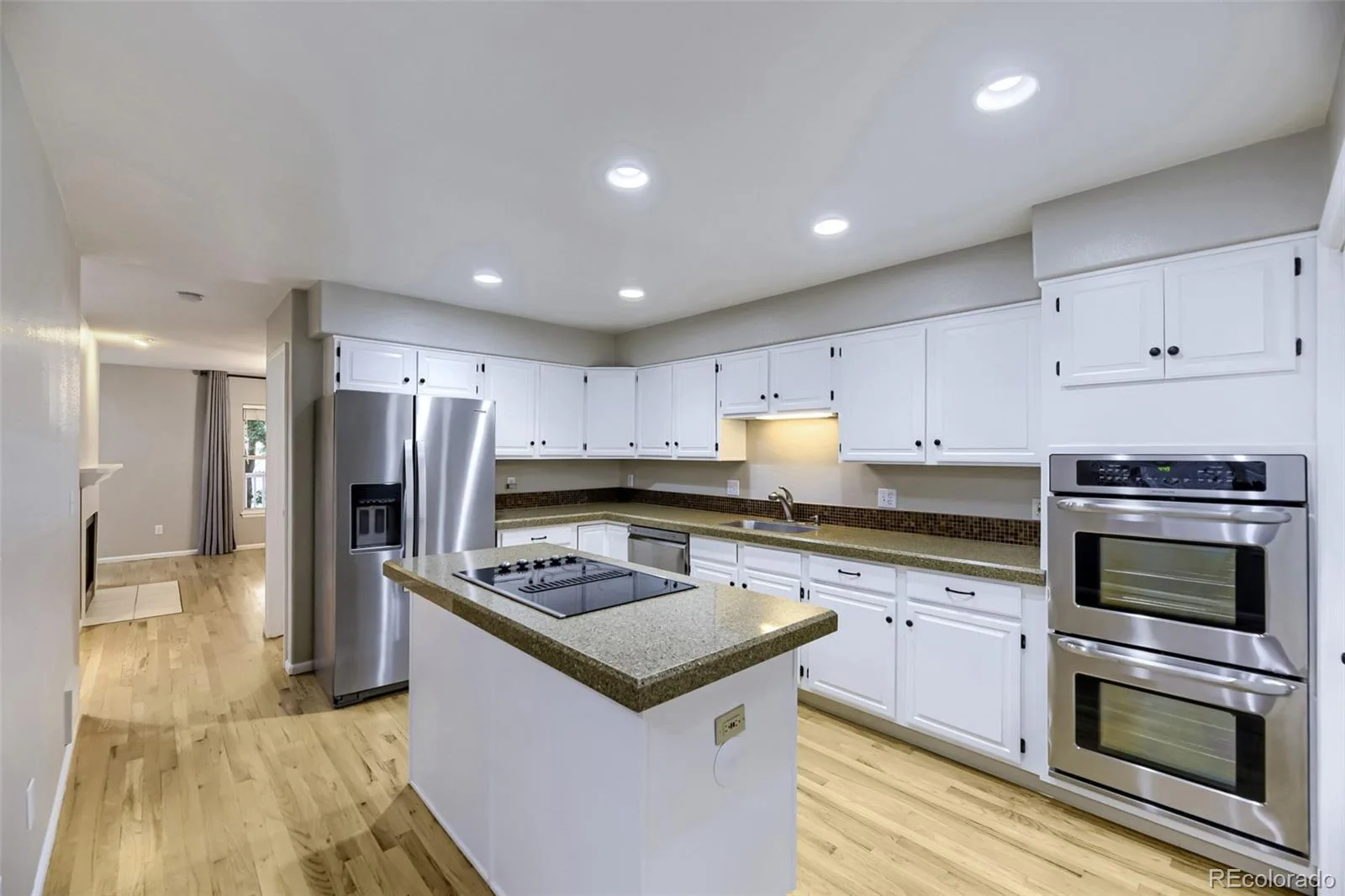 8703 Wentworth Court Lone Tree CO 80124 | MLS #REC1902378 08192026181631 1600 5