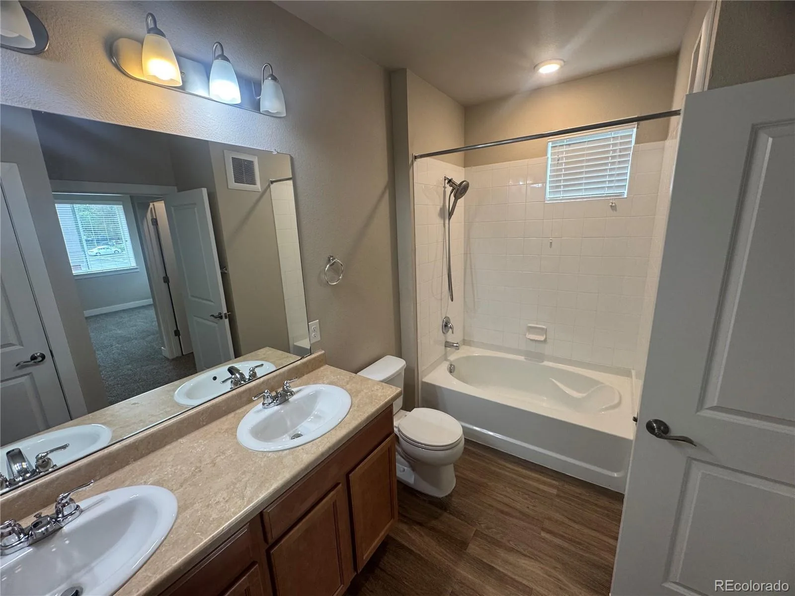 14331 E Tennessee Avenue #201 Aurora CO 80012 | MLS #REC1902707 09252026185309 1600 12