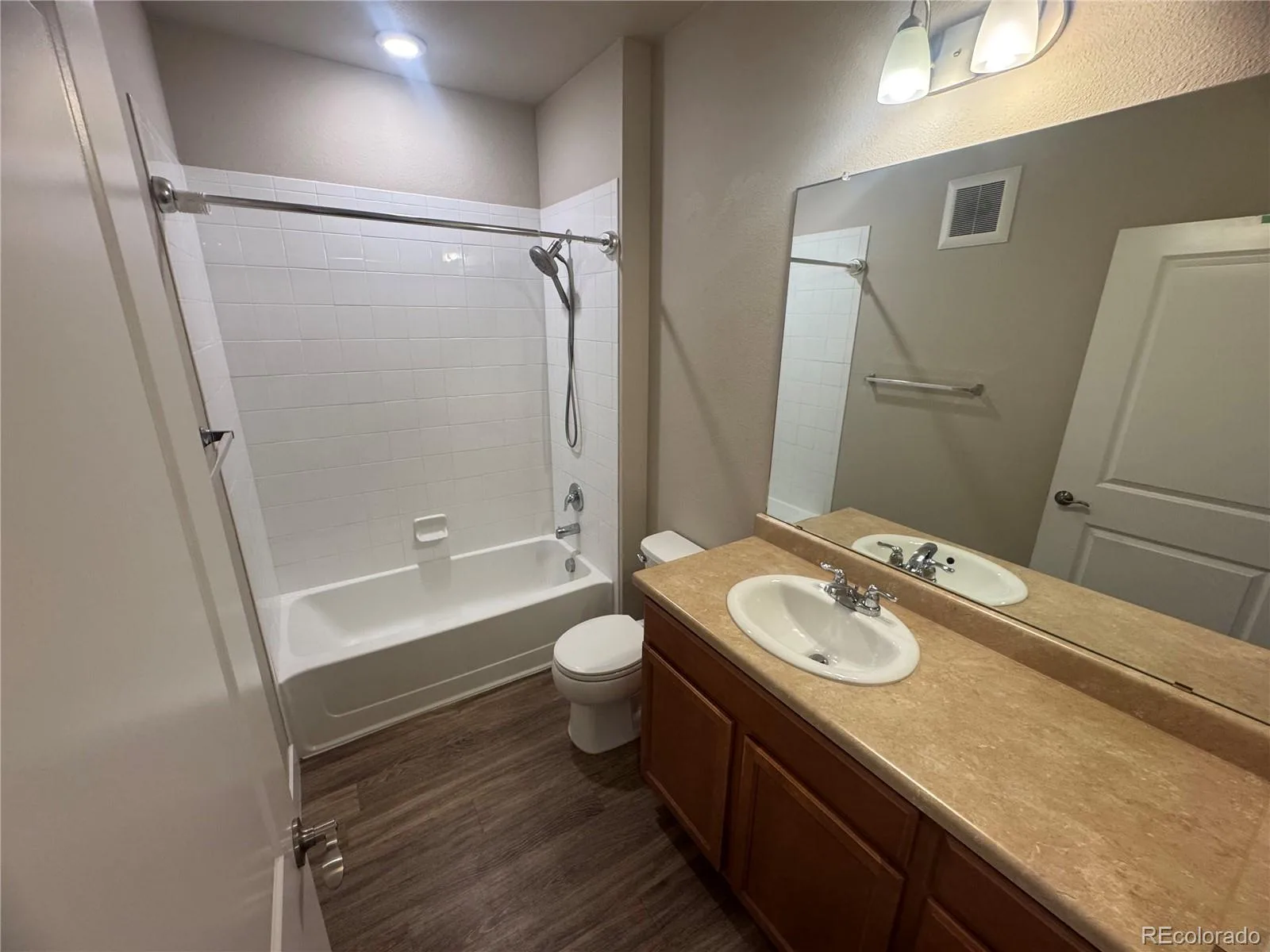 14331 E Tennessee Avenue #201 Aurora CO 80012 | MLS #REC1902707 09252026185309 1600 16