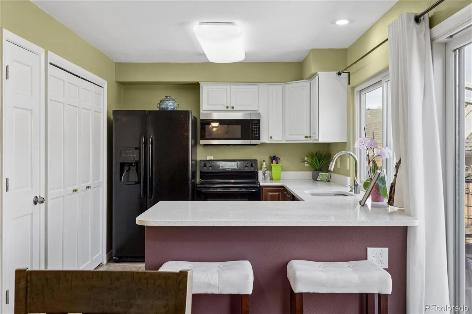 04112026192429 1600 10