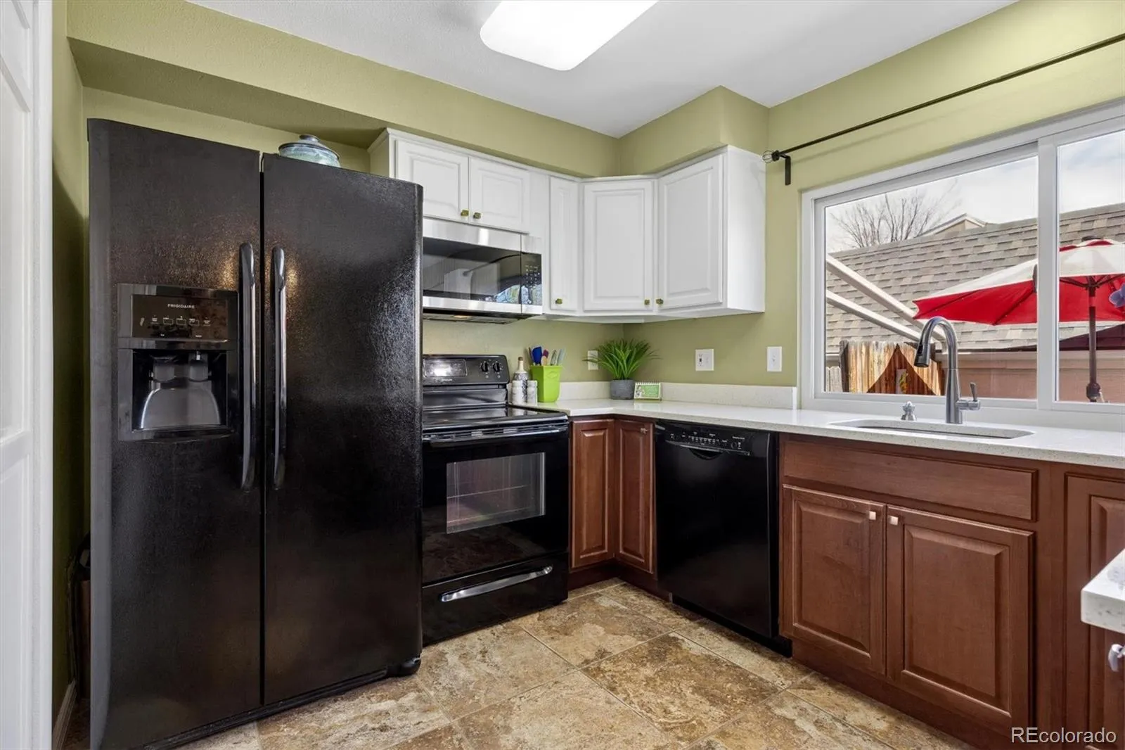 04112026192429 1600 11