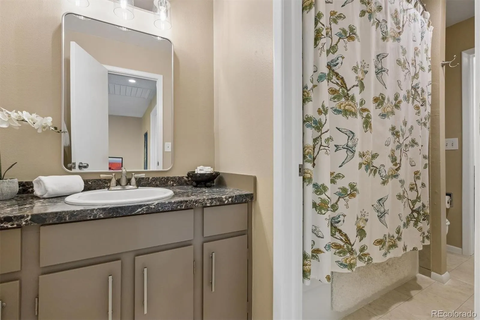 04112026192429 1600 19