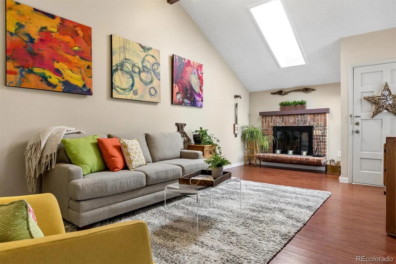 04112026192429 1600 2