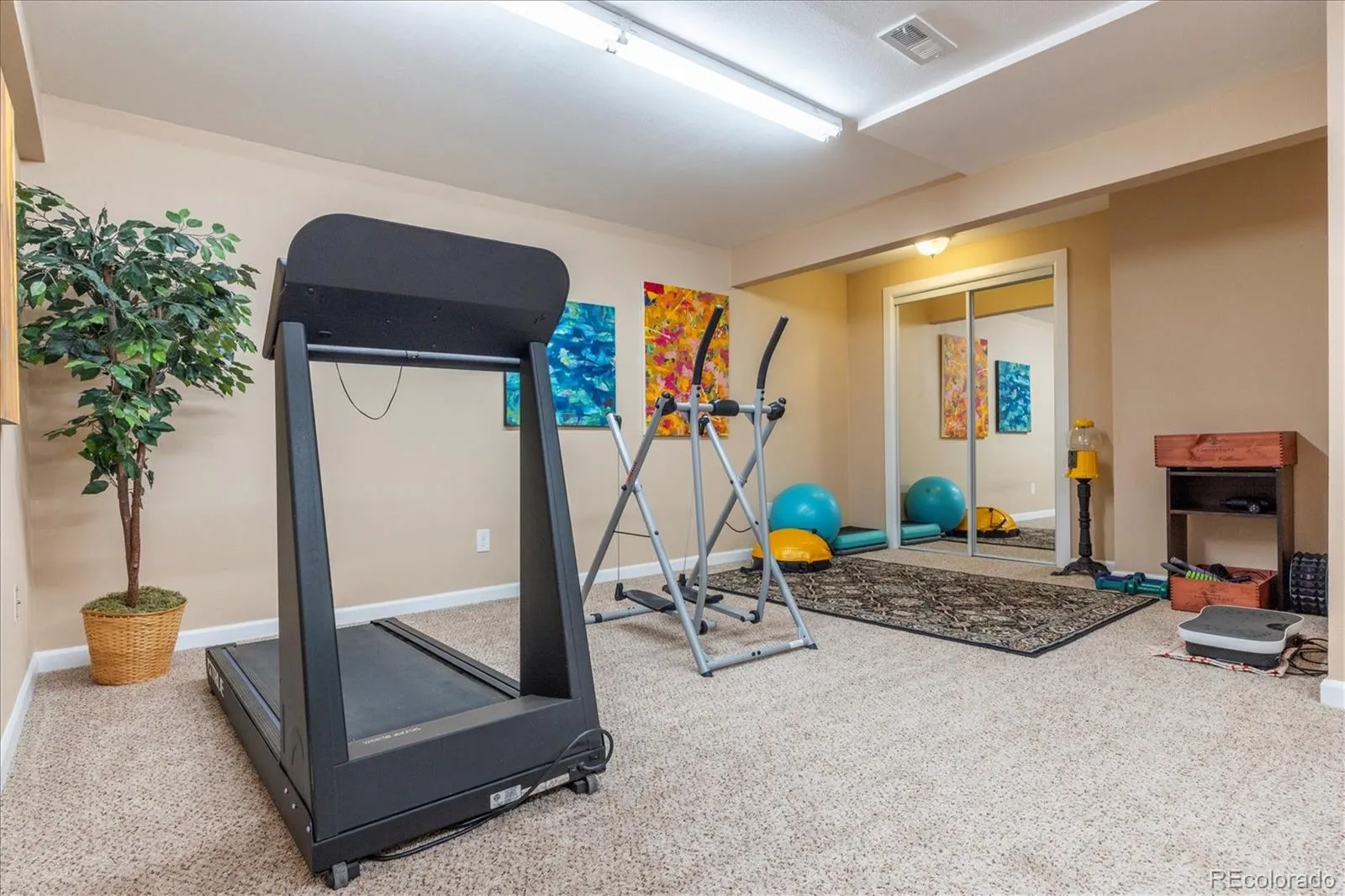 04112026192429 1600 22