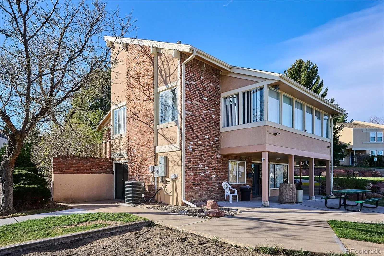 04112026192429 1600 33