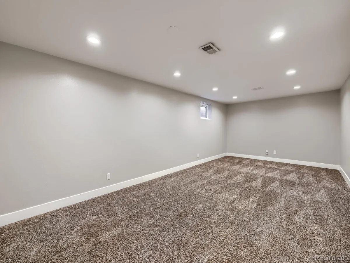 1640 Buchtel Boulevard Denver CO 80210 MLS #REC1904027 05182026194551 1200 13