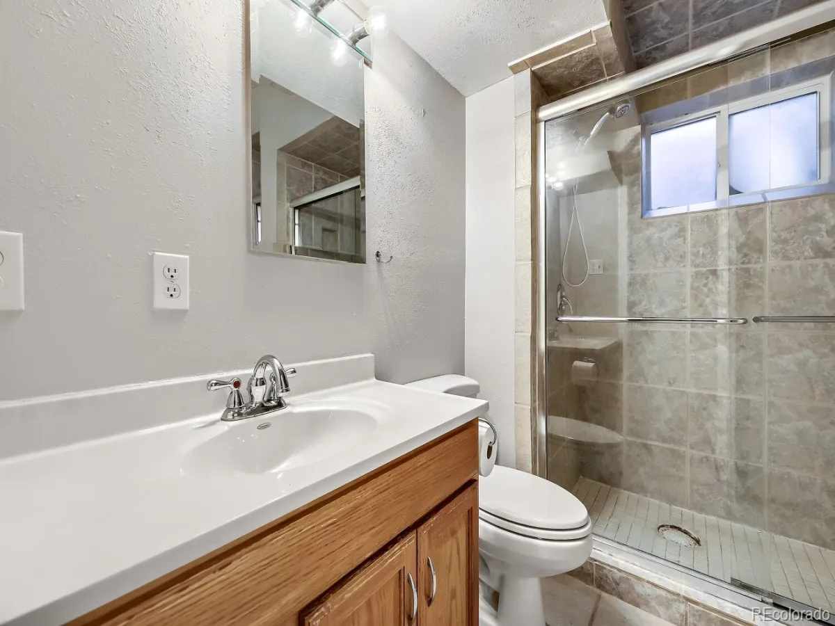 1640 Buchtel Boulevard Denver CO 80210 MLS #REC1904027 05182026194551 1200 16