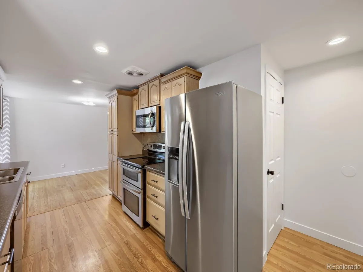 1640 Buchtel Boulevard Denver CO 80210 MLS #REC1904027 05182026194551 1200 4