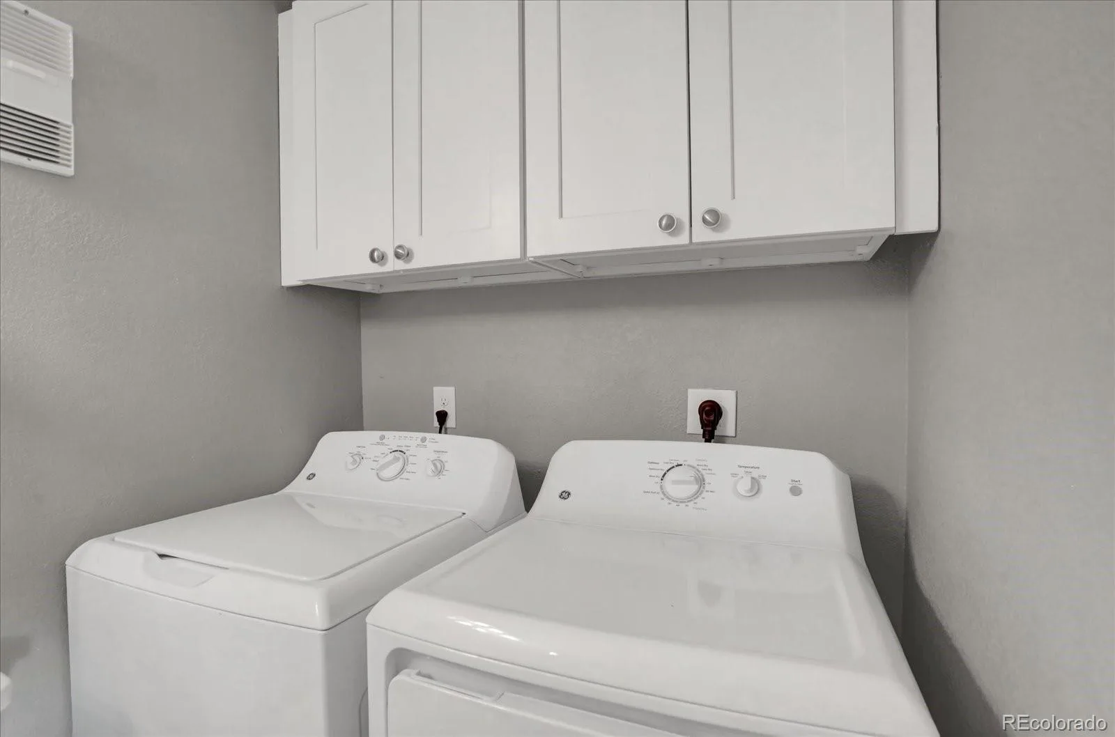 381 S Ames Street #A201 Lakewood CO 80226 | MLS #REC1904621 08072026033649 1600 19