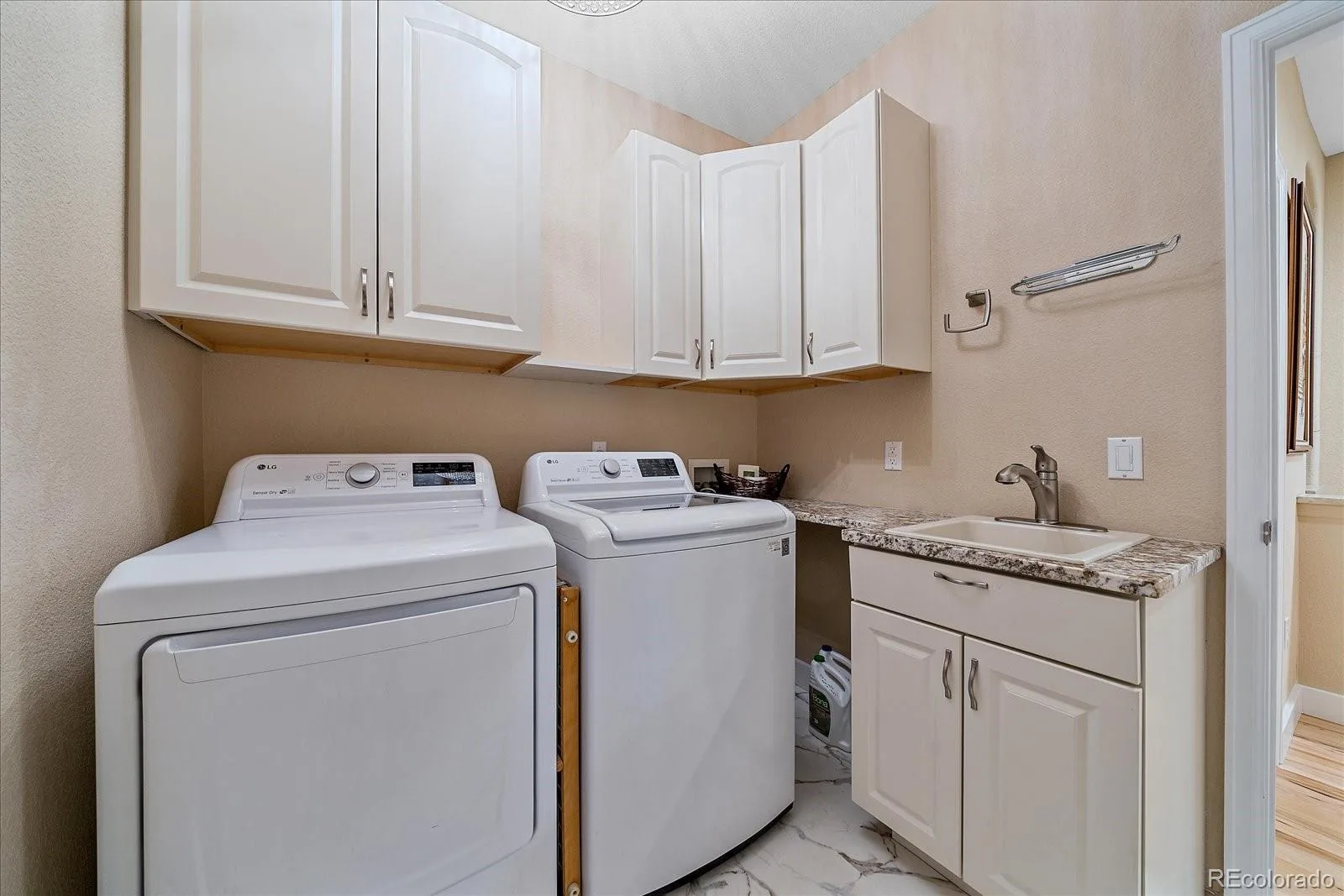8215 S Shawnee Street Aurora CO 80016 | MLS #REC1904662 08192026221347 1600 26