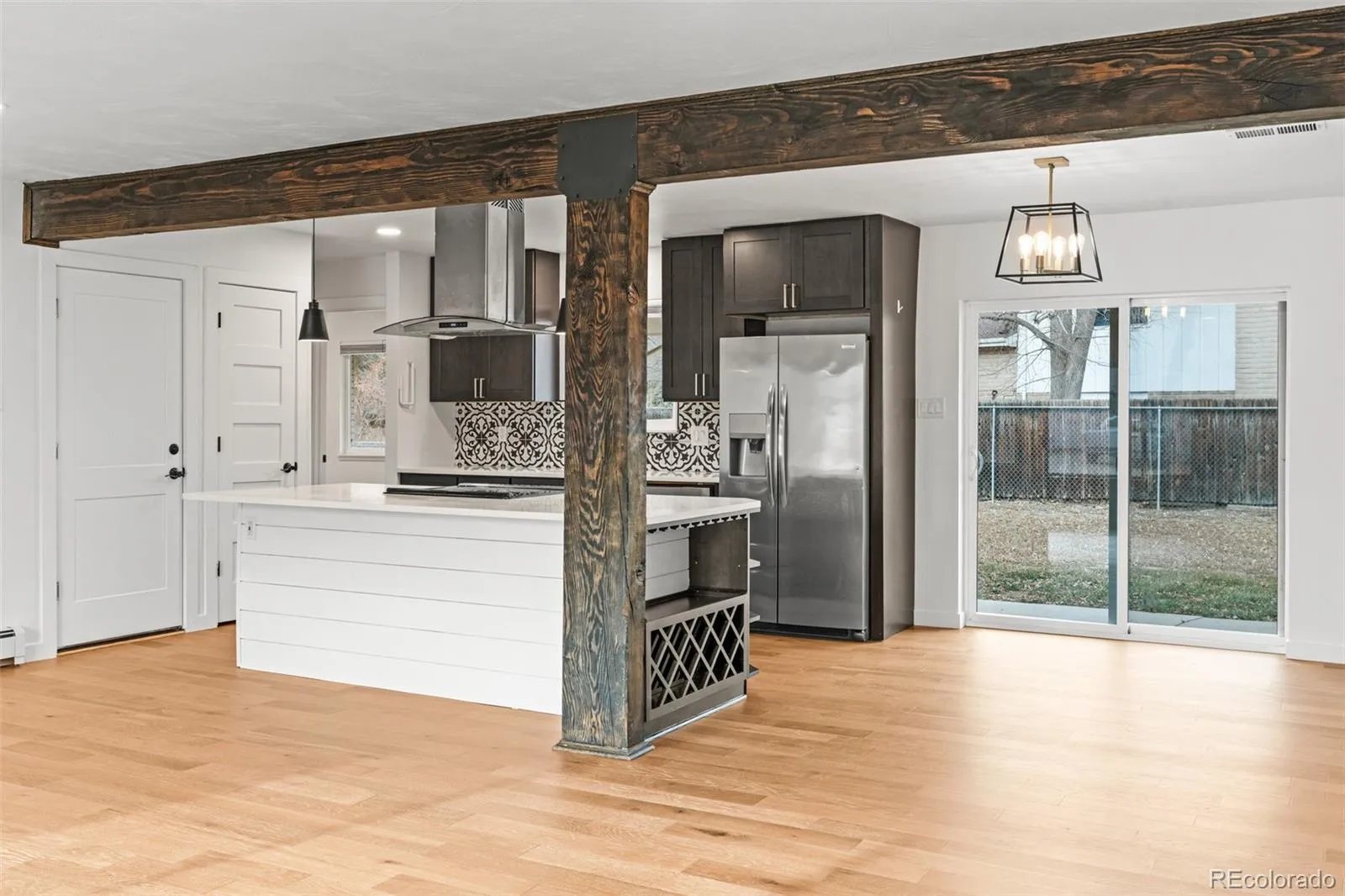 04032026185556 1600 12