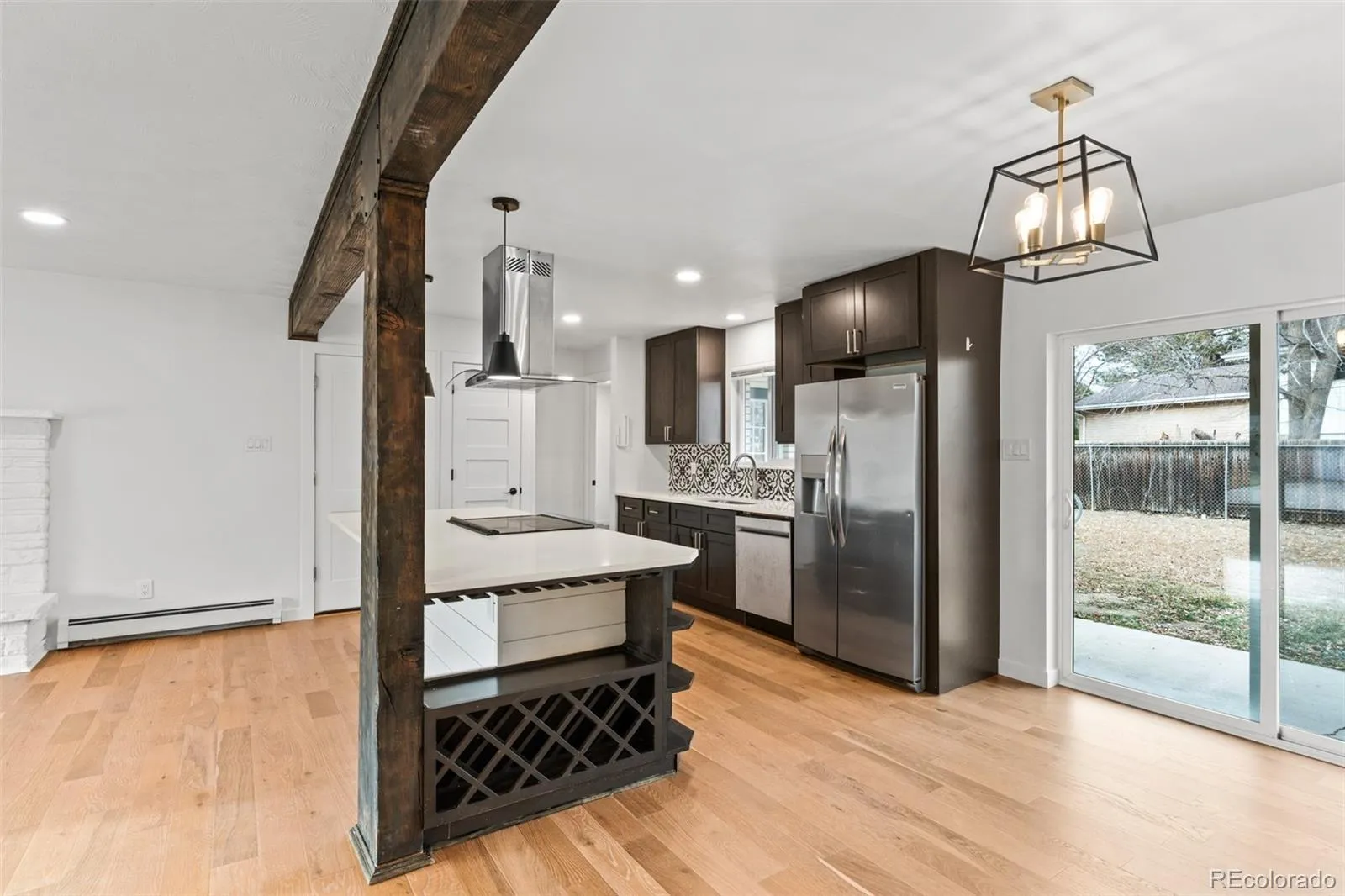 04032026185556 1600 16