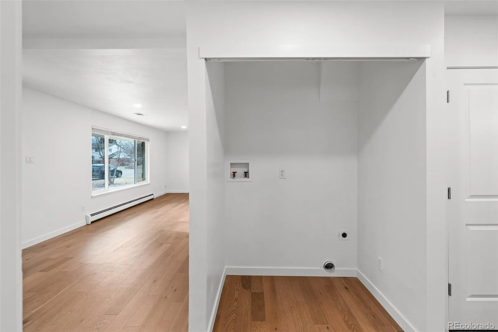 04032026185556 1600 32