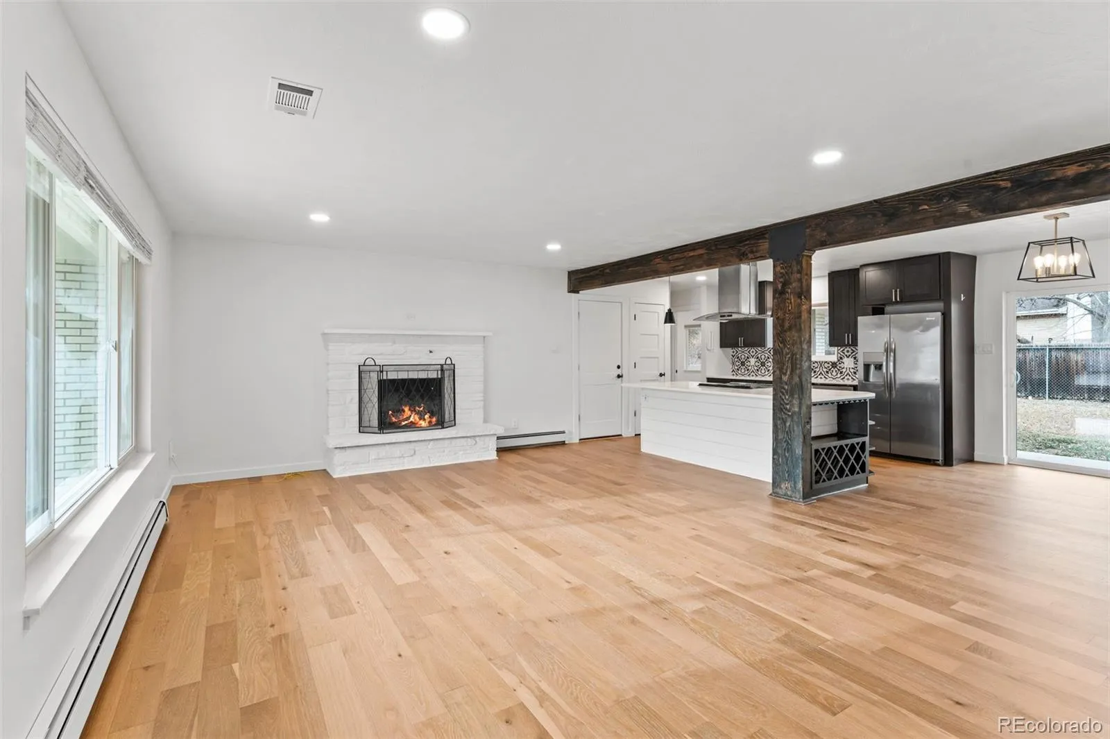 04032026185556 1600 9