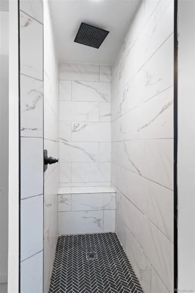 04032026185556 800 28