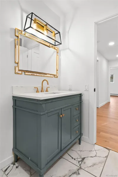 04032026185556 800 36