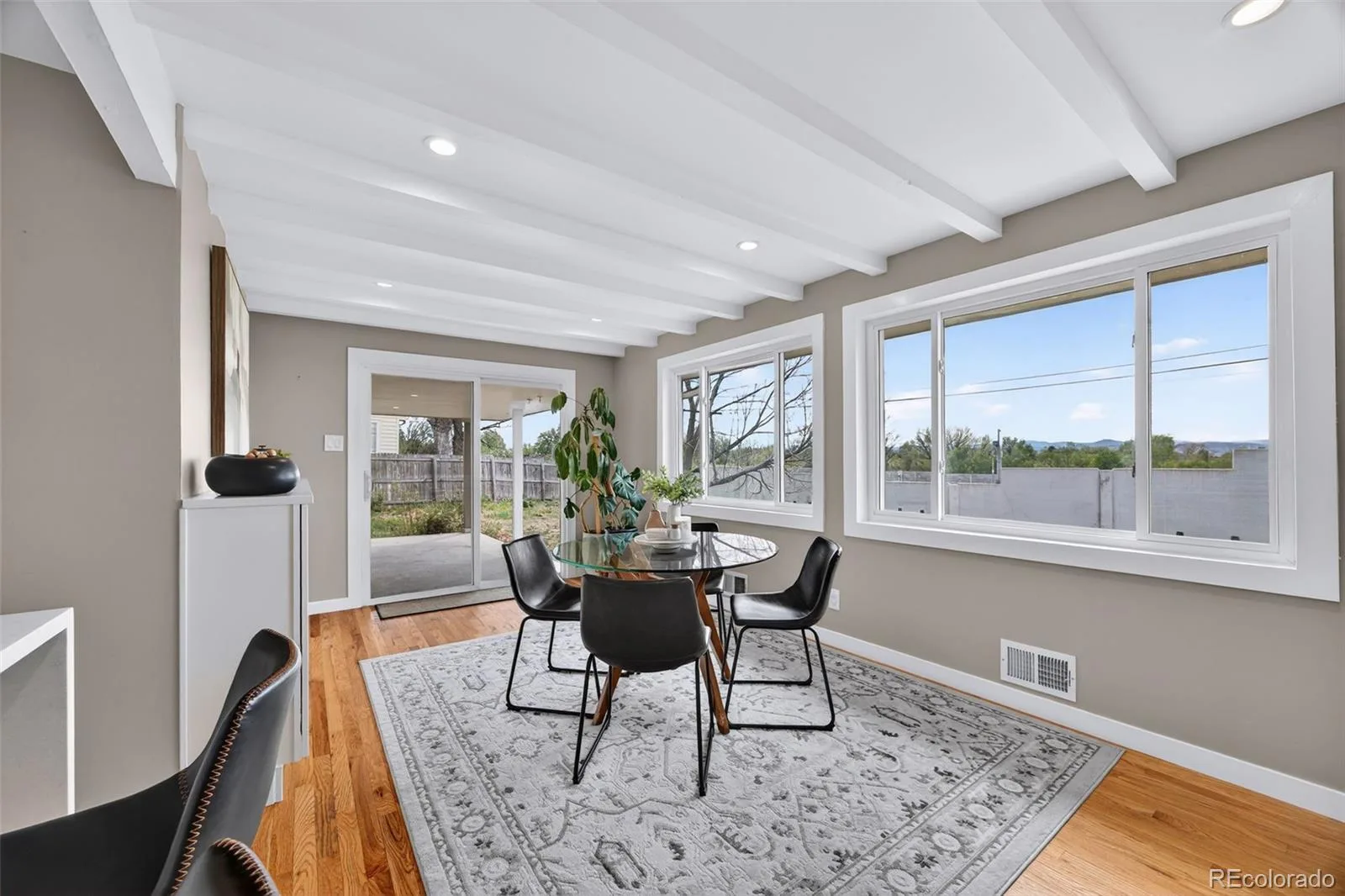 3075 S Holly Place Denver CO 80222 MLS #REC1909299 06092026072116 1600 9