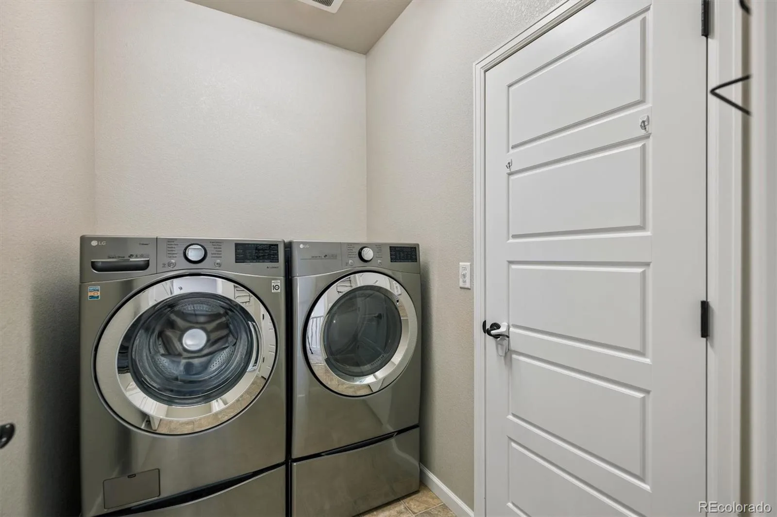 9386 Bross Street Arvada CO 80007 | MLS #REC1912194 08222026223255 1600 29