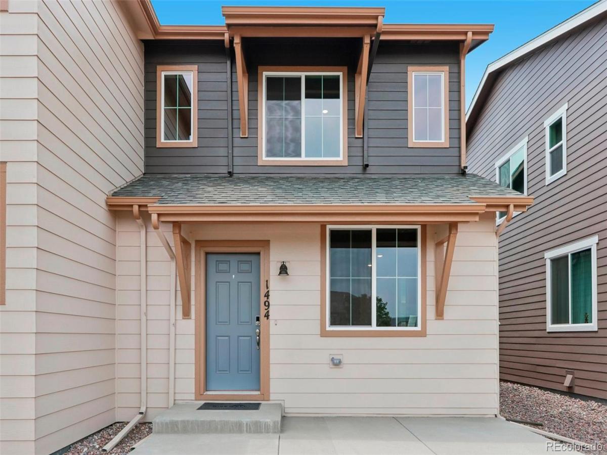 1494 Coral Place Longmont CO 80504 | MLS #REC1912427 MLS #REC1912427 image #0