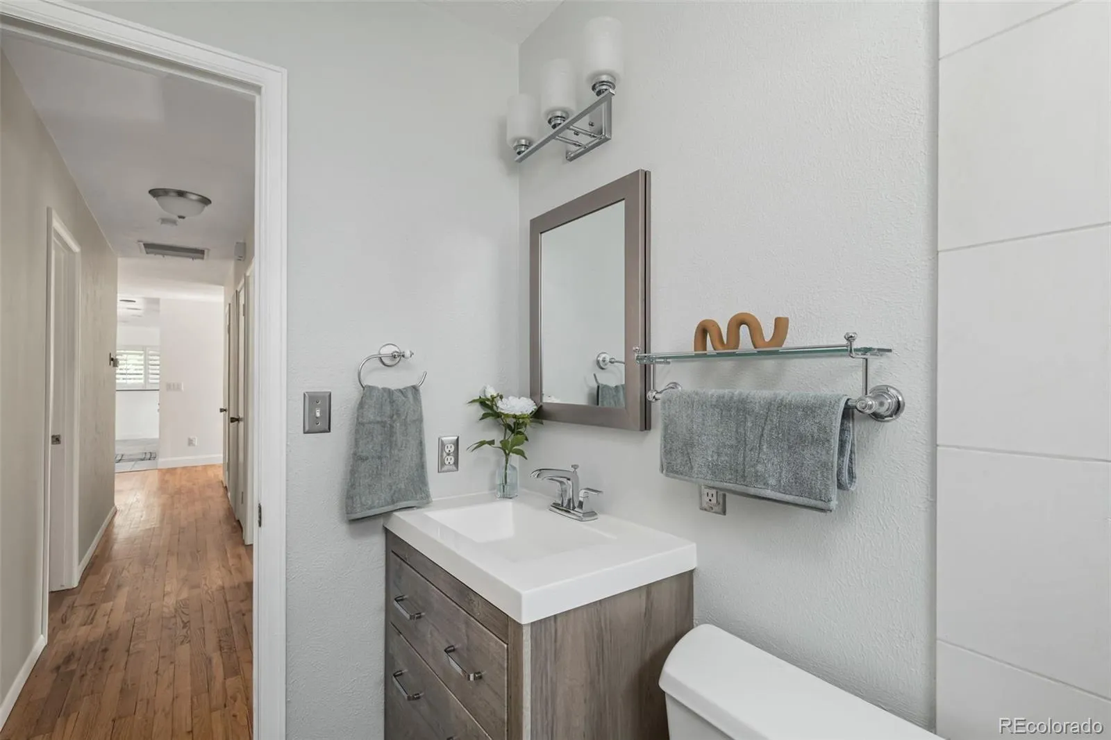 3201 S Glencoe Street Denver CO 80222 MLS #REC1913605 05152026193939 1600 22