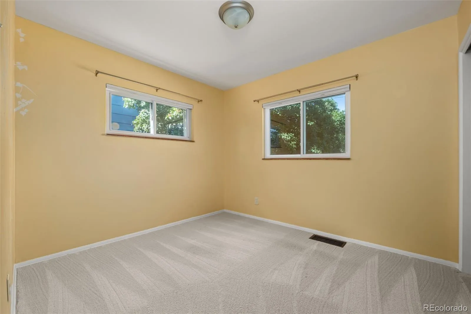 3201 S Glencoe Street Denver CO 80222 MLS #REC1913605 05152026193939 1600 24