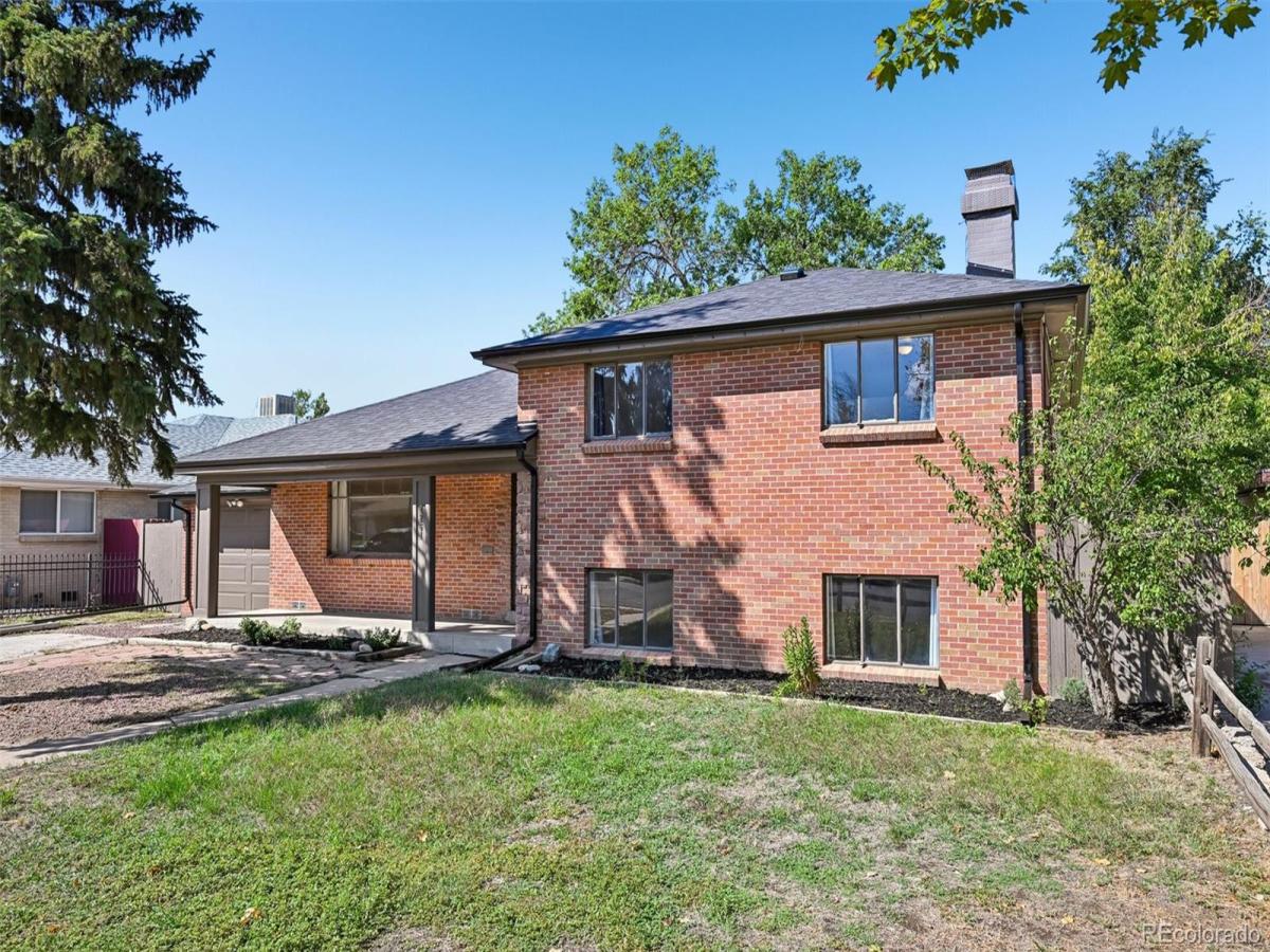 2261 Oakland Street Aurora CO 80010 | MLS #REC1913796 MLS #REC1913796 image #0