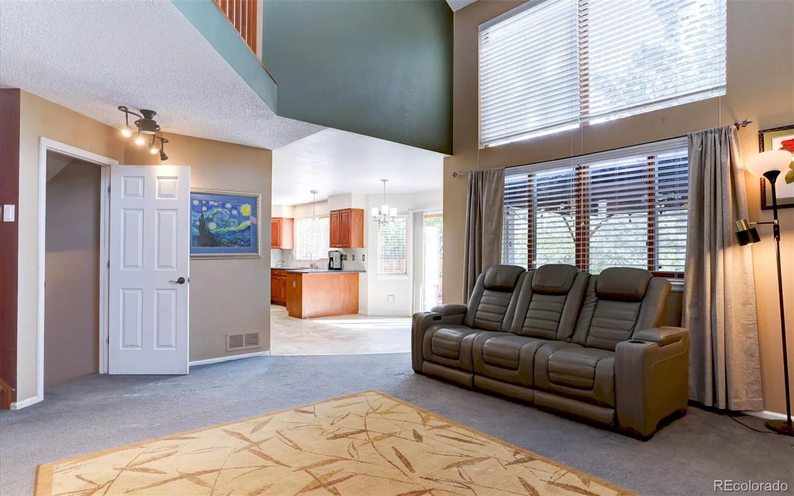 04162026204234 1600 18