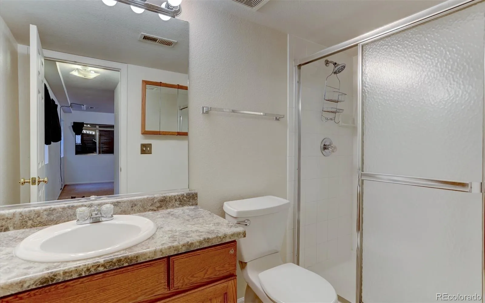 04162026204234 1600 24