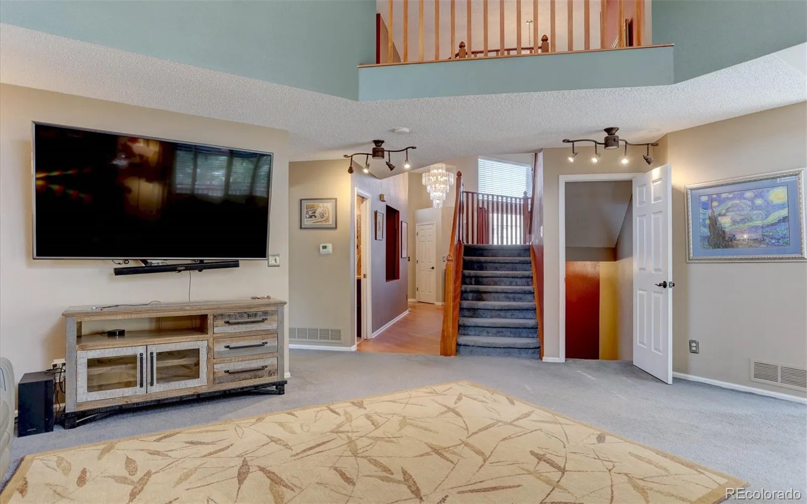 04162026204234 1600 35