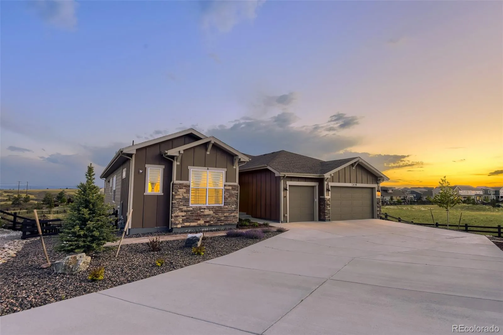 3158 Wingspan Point Castle Rock CO 80108 MLS #REC1918466 05192026202014 1600 44
