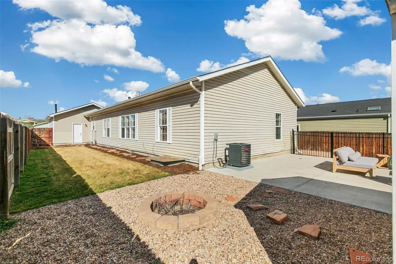 03232026150939 1600 22