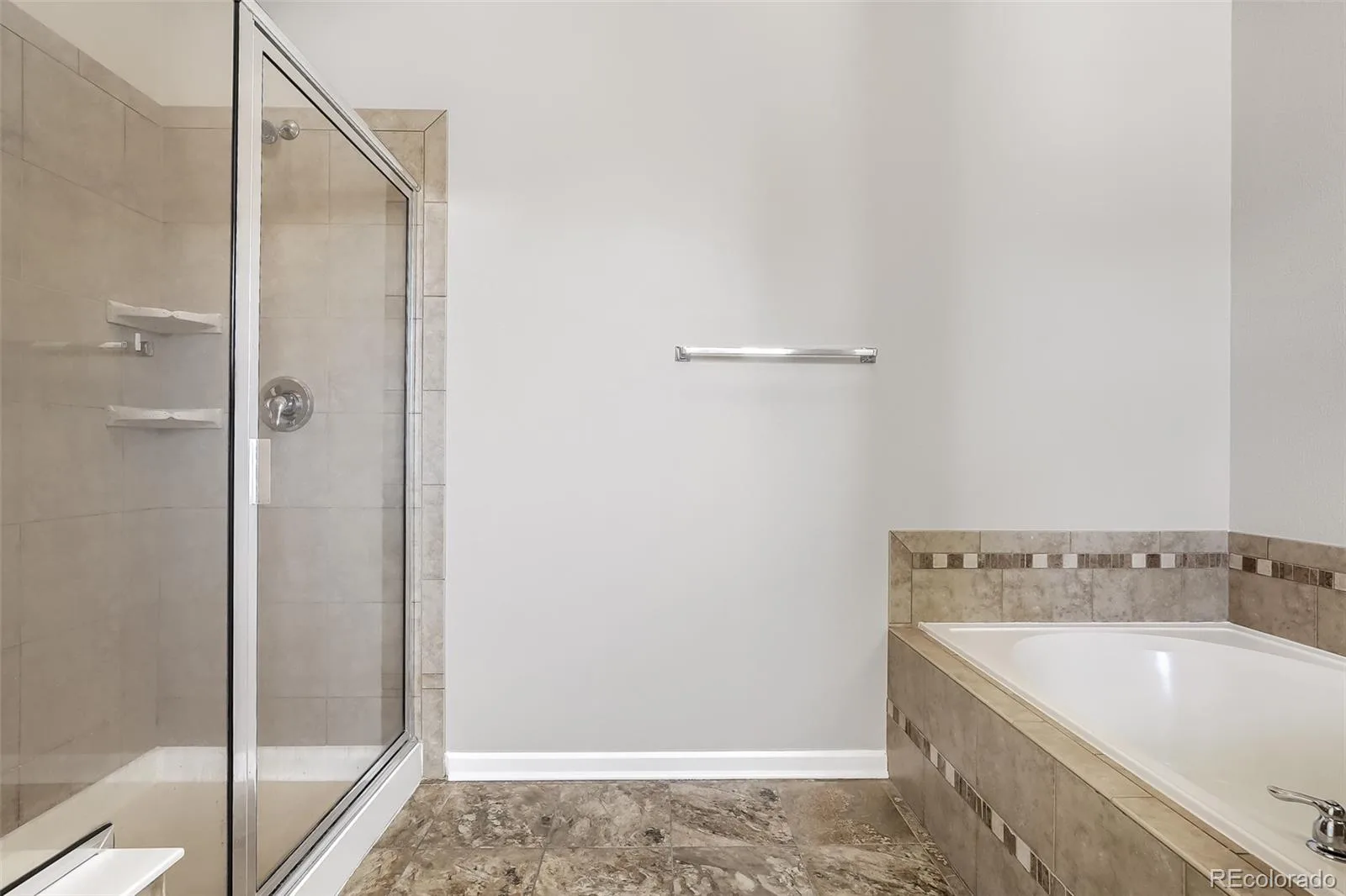 24872 E Irish Drive Aurora CO 80016 MLS #REC1921792 06192026230429 1600 20