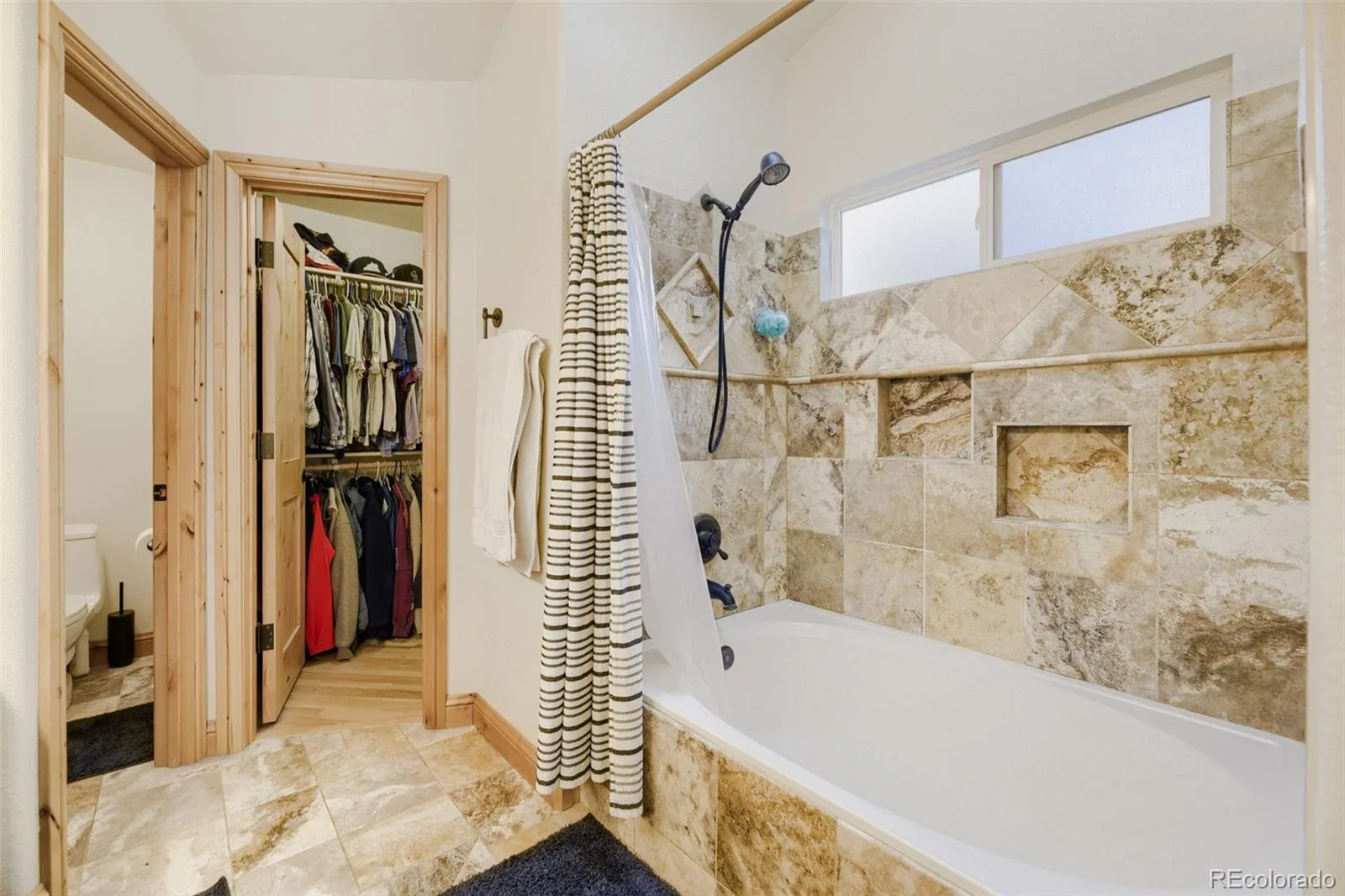 9518 Troon Village Drive Lone Tree CO 80124 | MLS #REC1925001 07102026180236 1600 19