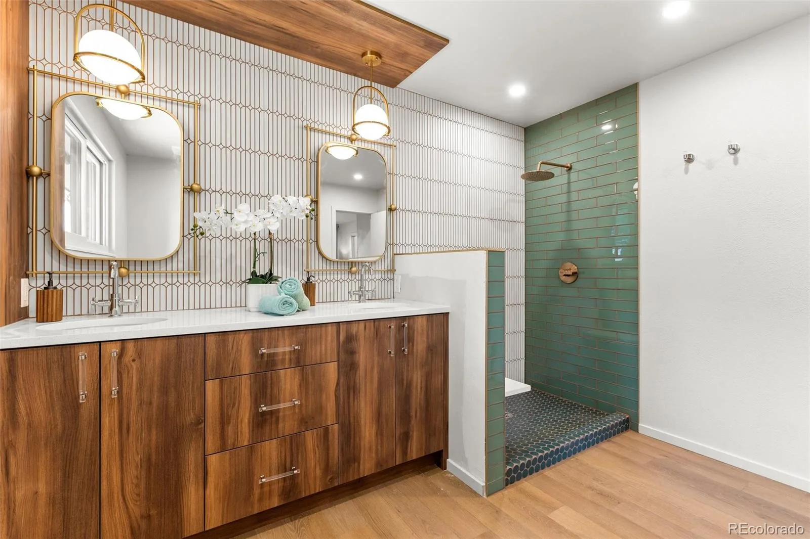 2625 Vivian Street Denver CO 80215 | MLS #REC1928322 08142026005149 1600 20