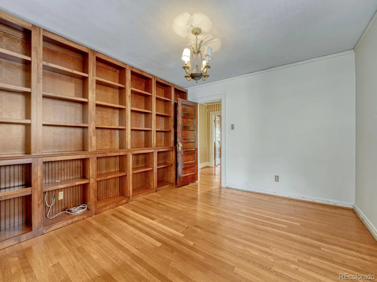 724 N Corona Street Denver CO 80218 | MLS #REC1930732 08102026232227 1200 26