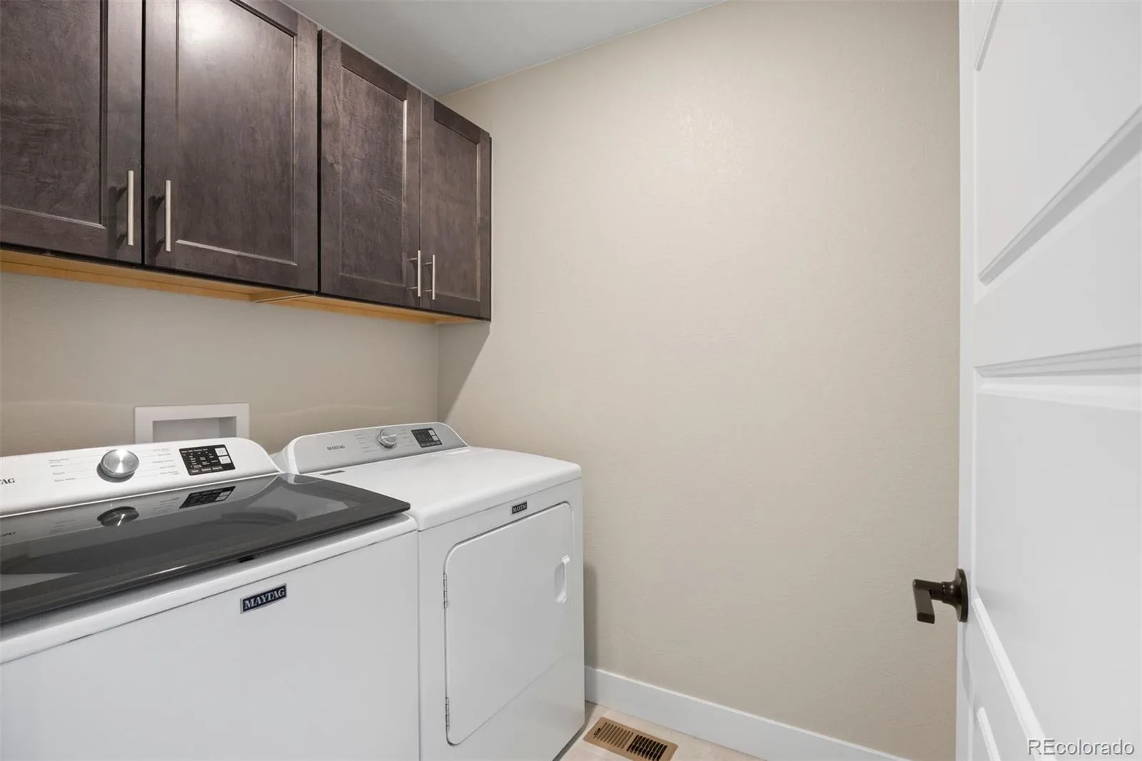 6129 Stable View Street Castle Pines CO 80108 MLS #REC1930741 06092026074750 1600 20