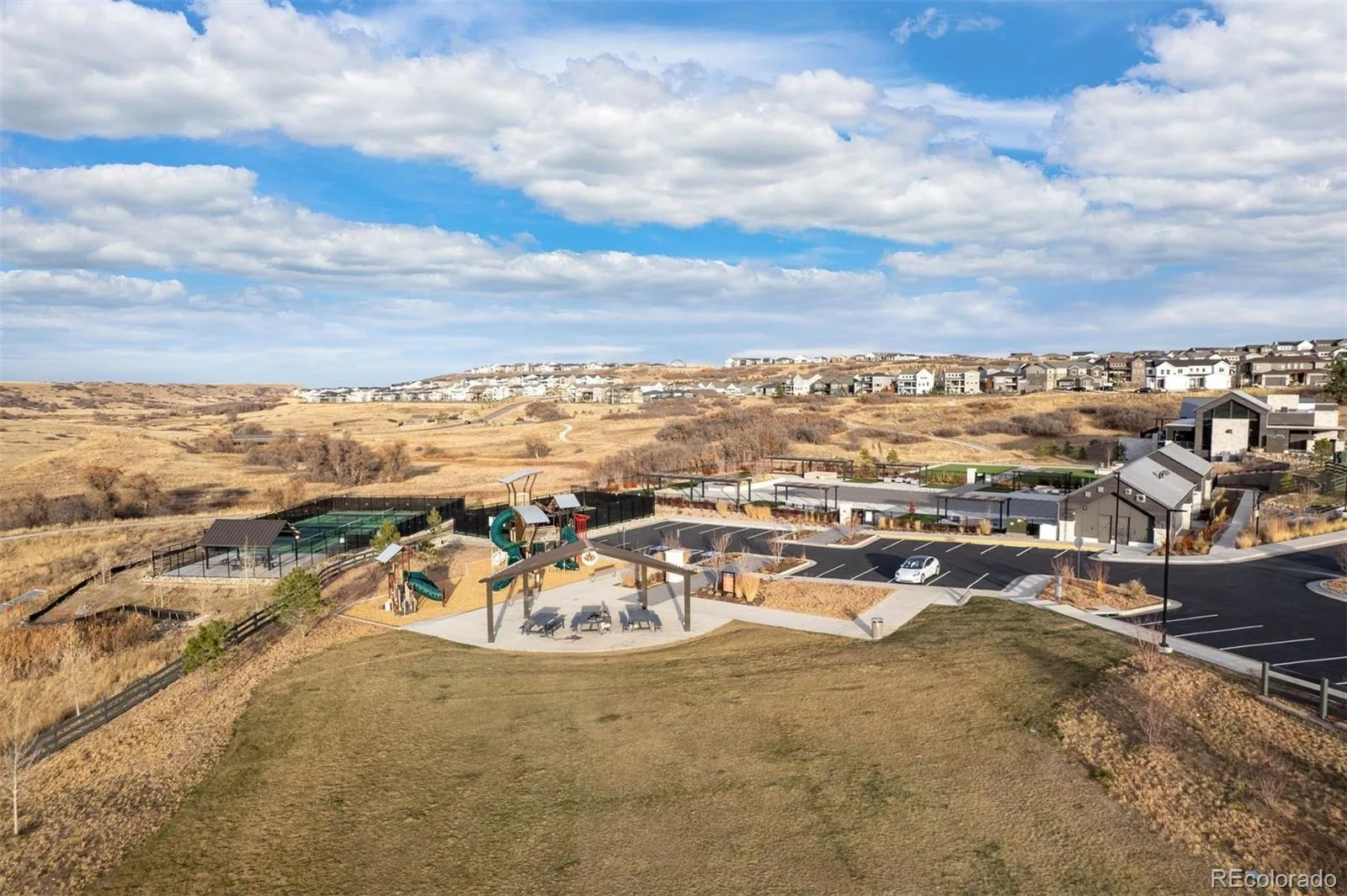 6129 Stable View Street Castle Pines CO 80108 MLS #REC1930741 06092026074750 1600 34