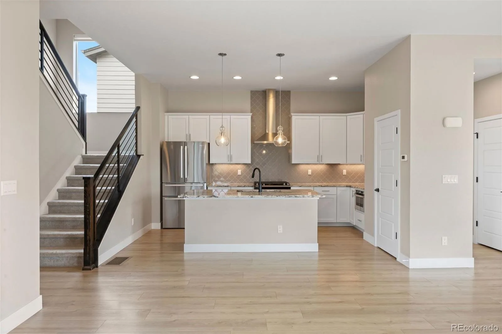 6129 Stable View Street Castle Pines CO 80108 MLS #REC1930741 06092026074750 1600 7