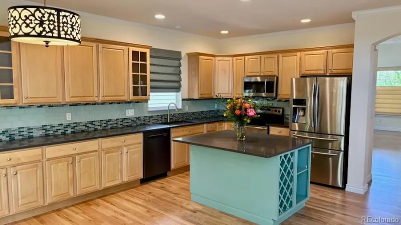 8325 Braun Street Arvada CO 80005 MLS #REC1933403 05182026180320 800 7