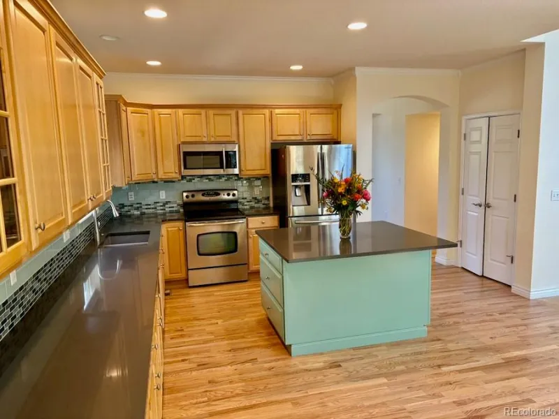 8325 Braun Street Arvada CO 80005 MLS #REC1933403 05182026180320 800 8